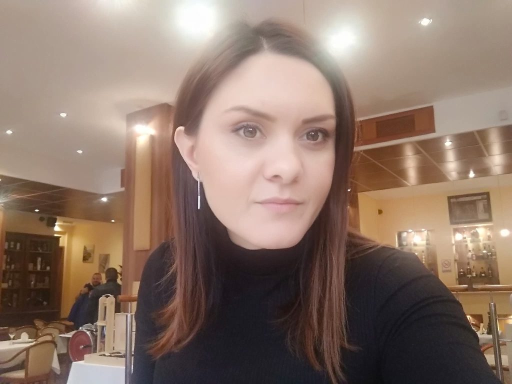 Roxana Alistar-Blehuiu în timpul unei ședințe de psihoterapie online